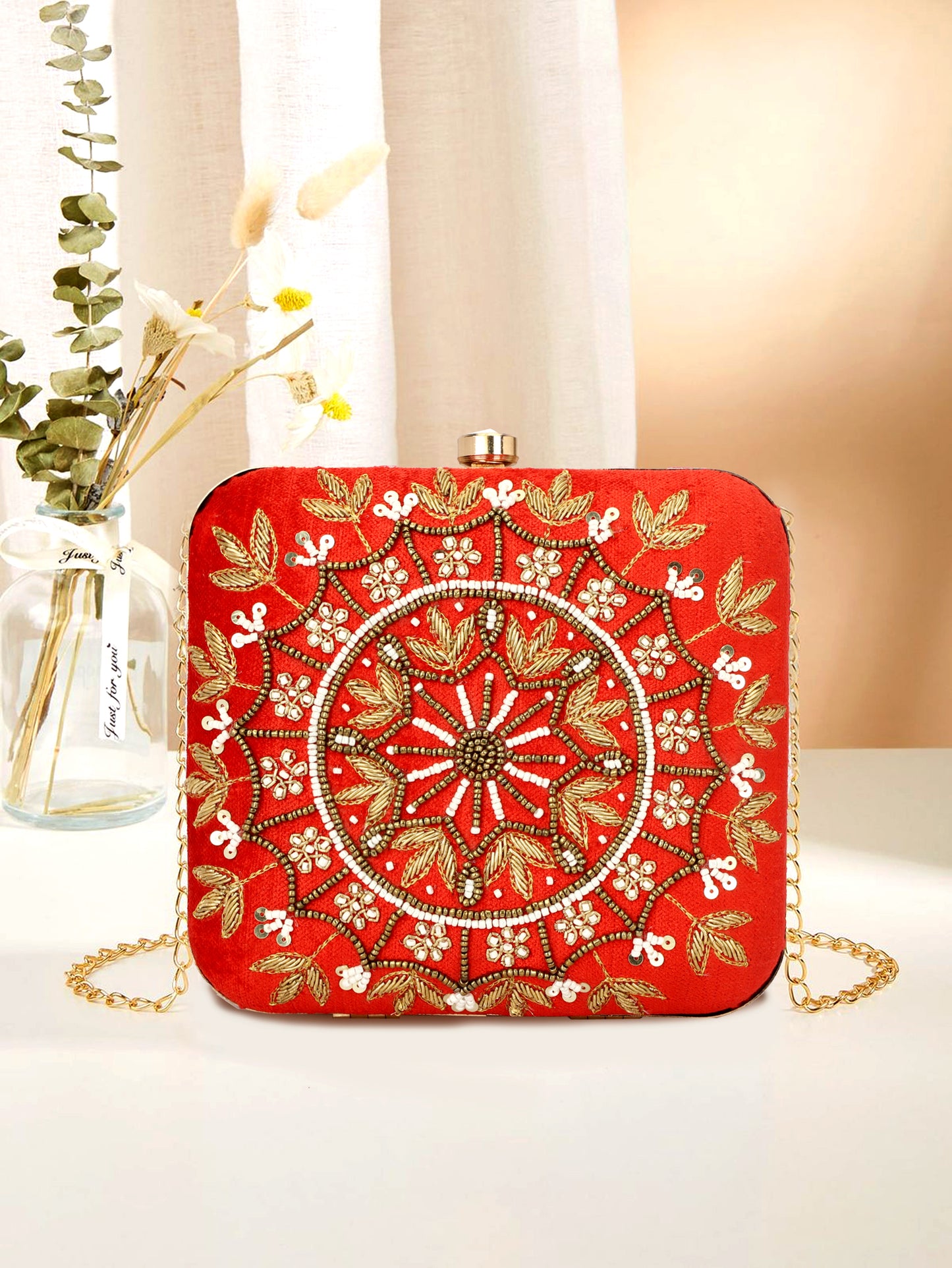 Round circle design women red color clutch box purse with sling gold chain