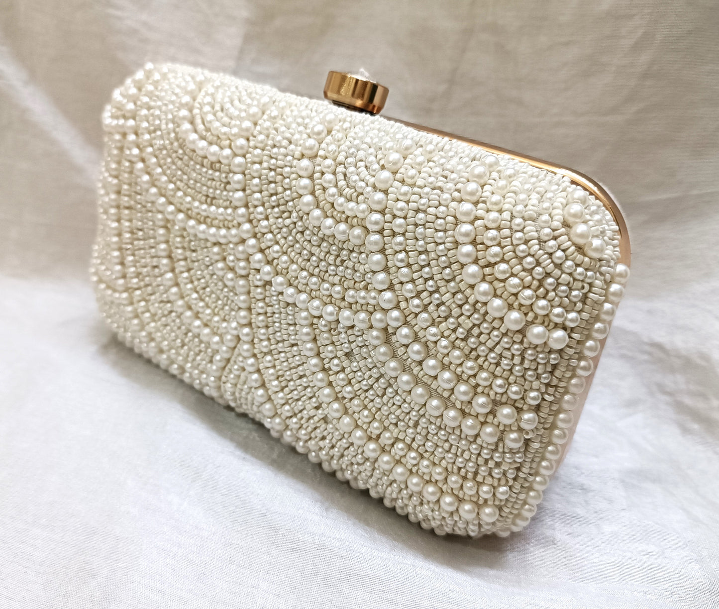 Pearl design women white color clutch purse