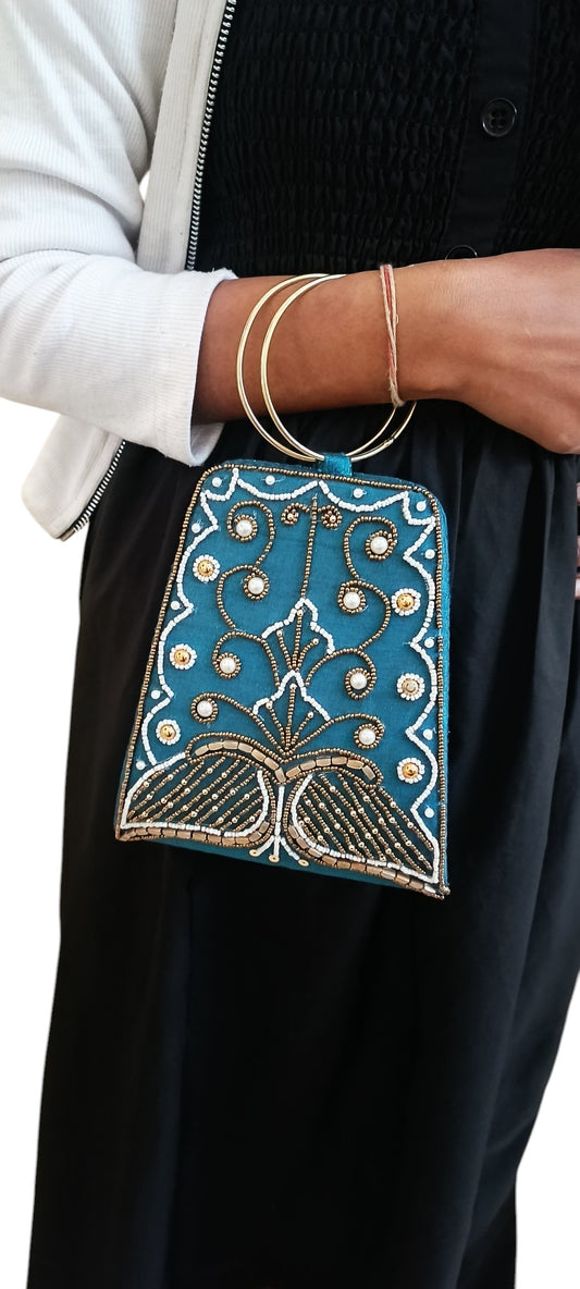 Trendy women bangle style fashion hand clutch